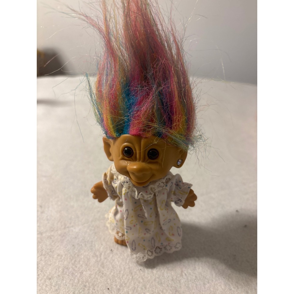 Bright of America Troll Doll Rainbow Hair White Dress Shiny Earring‎